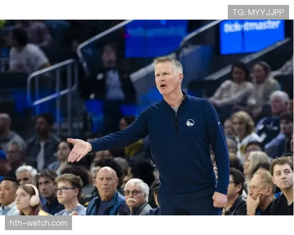 奥格斯堡主帅战术风格解析：注重防守组织与快速转换