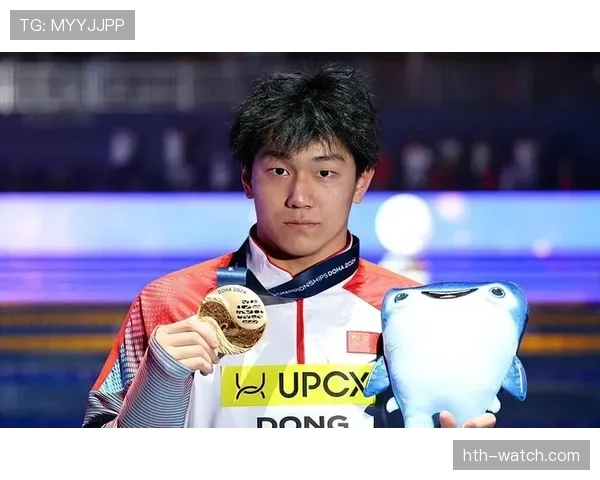 董志豪训练完直接拎着爱马仕去吃夜宵？