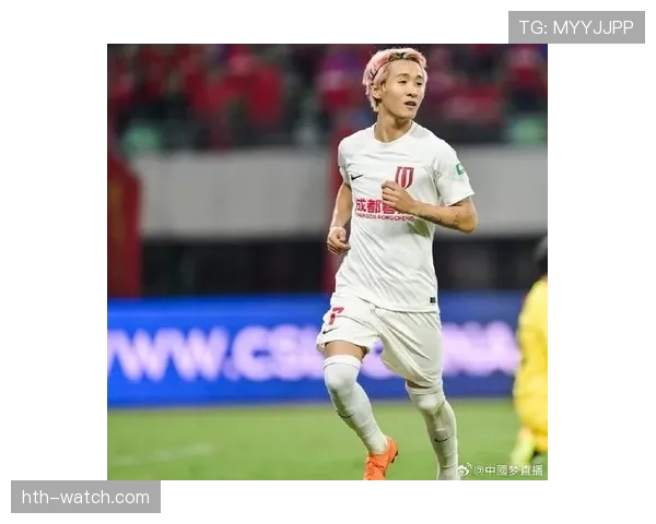 韦世豪场下居然这么能折腾，平时街边小吃一口接一口，比赛里却死撑到最后一分钟